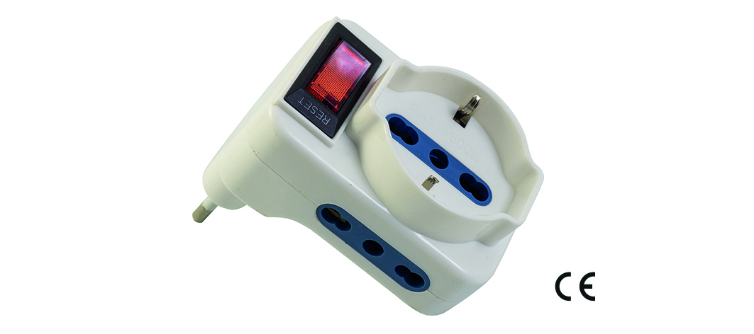 ADATTATORE TRIPLO 2P+T - SALVASPAZIO